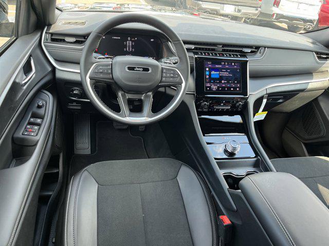 new 2025 Jeep Grand Cherokee car, priced at $42,829