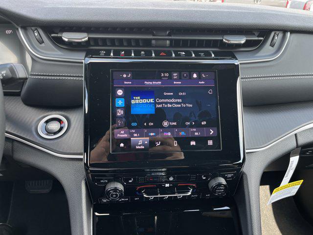 new 2025 Jeep Grand Cherokee car, priced at $42,829