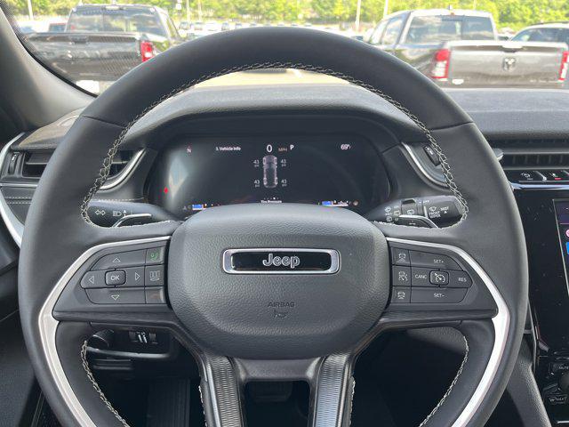 new 2025 Jeep Grand Cherokee car, priced at $42,829