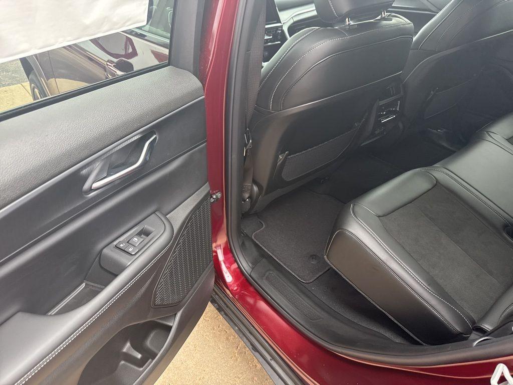 new 2025 Jeep Grand Cherokee car, priced at $44,970