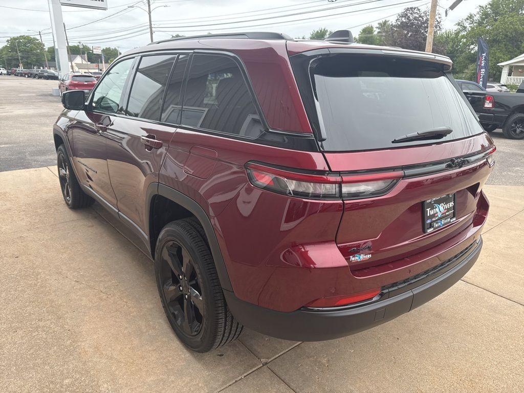 new 2025 Jeep Grand Cherokee car, priced at $44,970