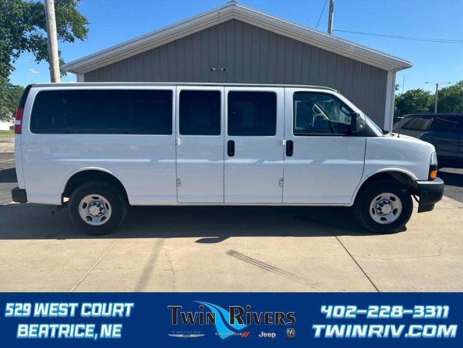 used 2022 Chevrolet Express 3500 car