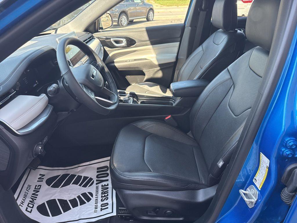 used 2024 Jeep Compass car, priced at $31,995
