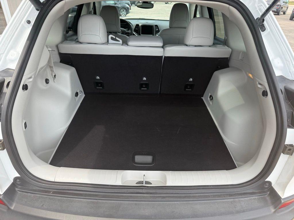 used 2022 Jeep Cherokee car, priced at $26,985