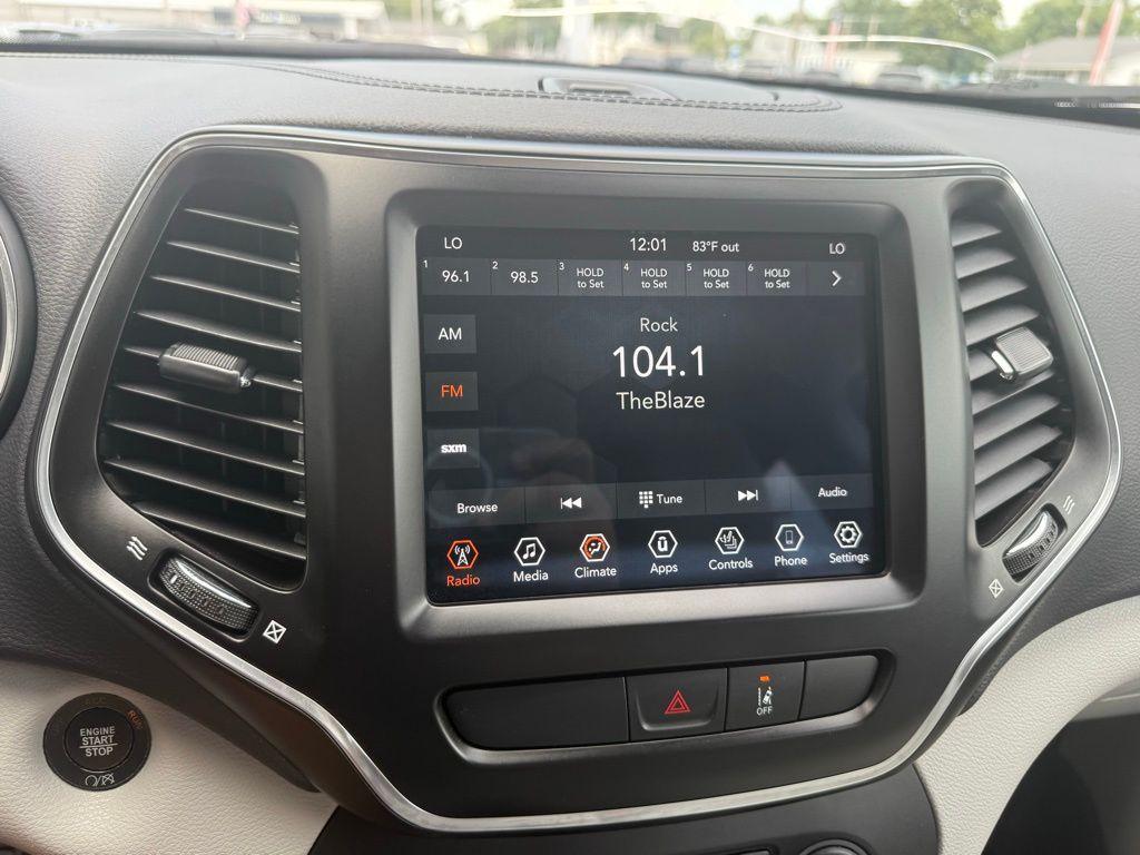 used 2022 Jeep Cherokee car, priced at $26,985