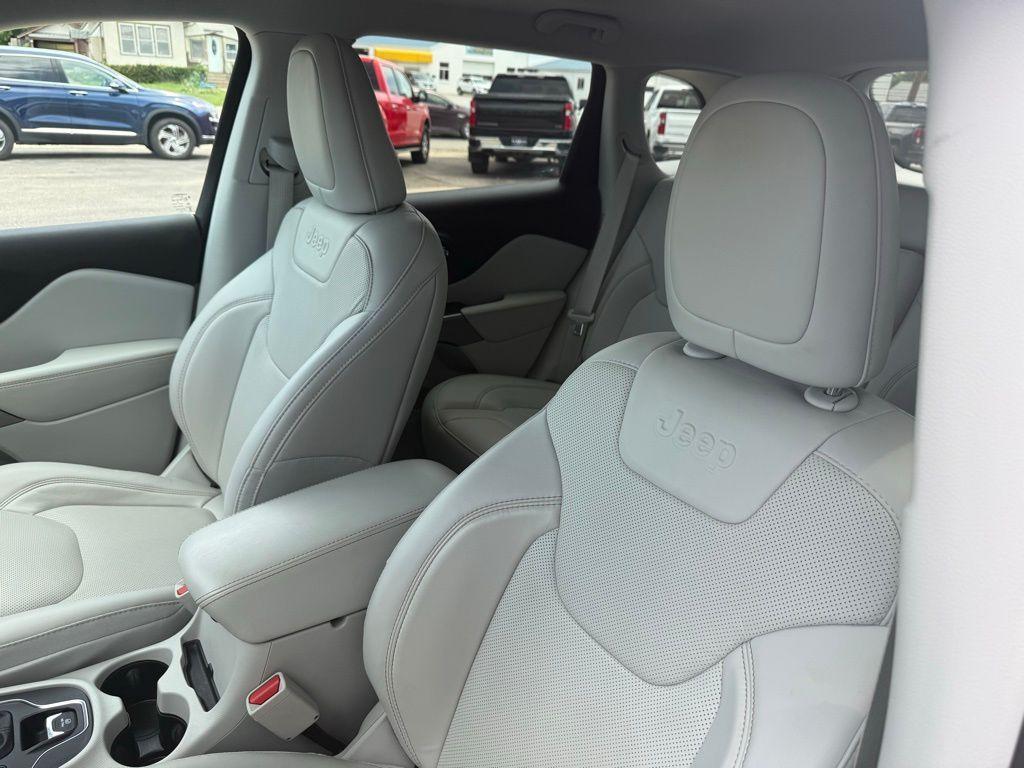 used 2022 Jeep Cherokee car, priced at $26,985