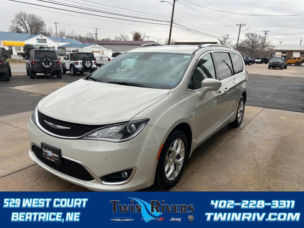 used 2020 Chrysler Pacifica car, priced at $23,995