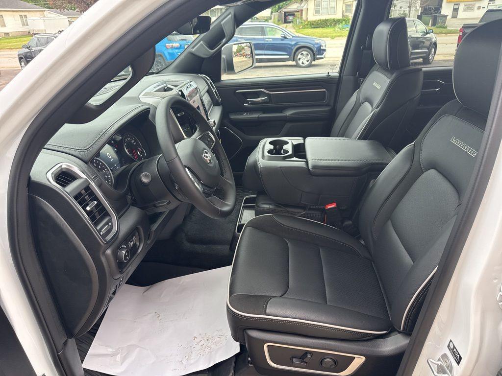 new 2025 Ram 1500 car, priced at $52,323