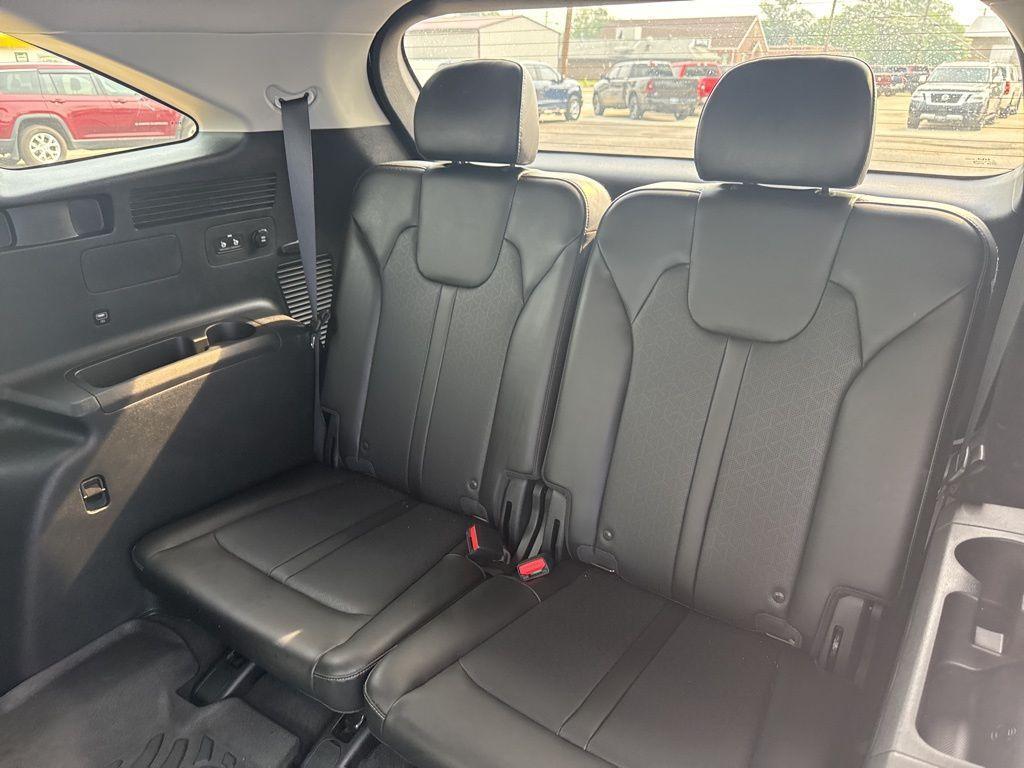 used 2023 Kia Sorento car, priced at $30,885