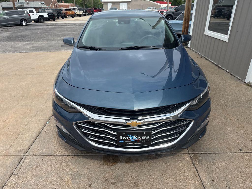 used 2025 Chevrolet Malibu car