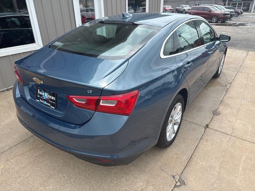 used 2025 Chevrolet Malibu car