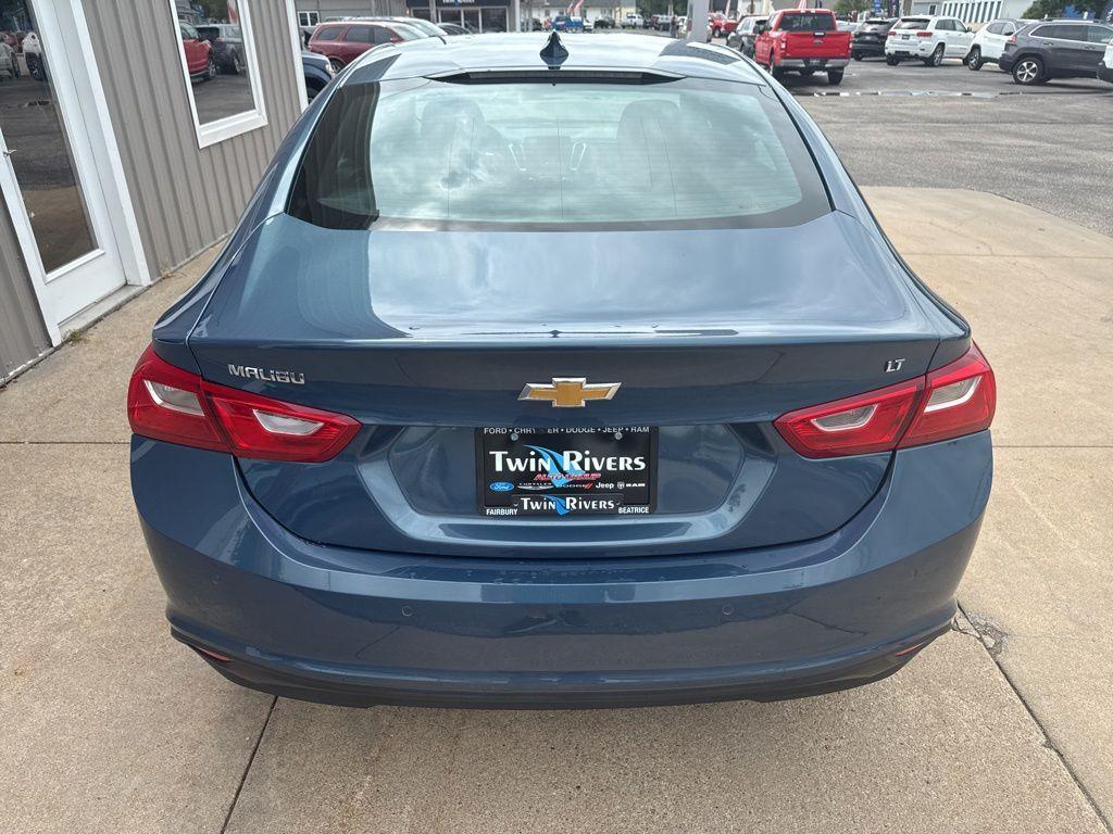 used 2025 Chevrolet Malibu car