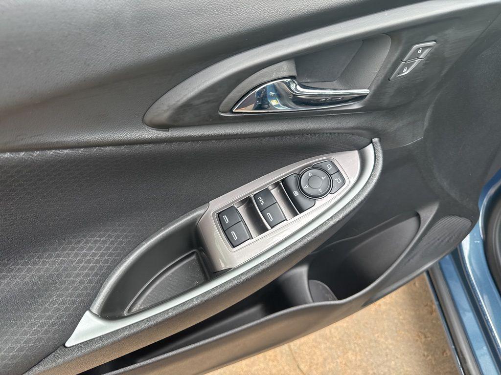 used 2025 Chevrolet Malibu car