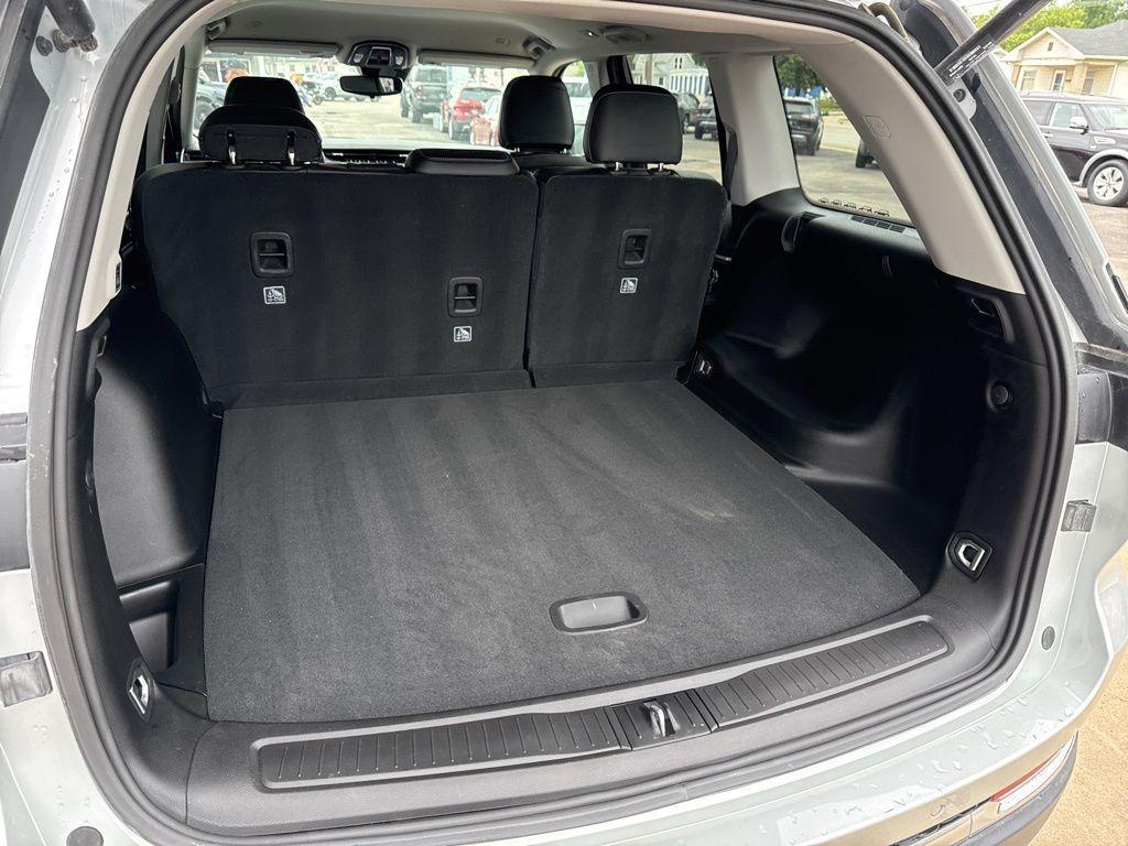 used 2023 Jeep Grand Cherokee car