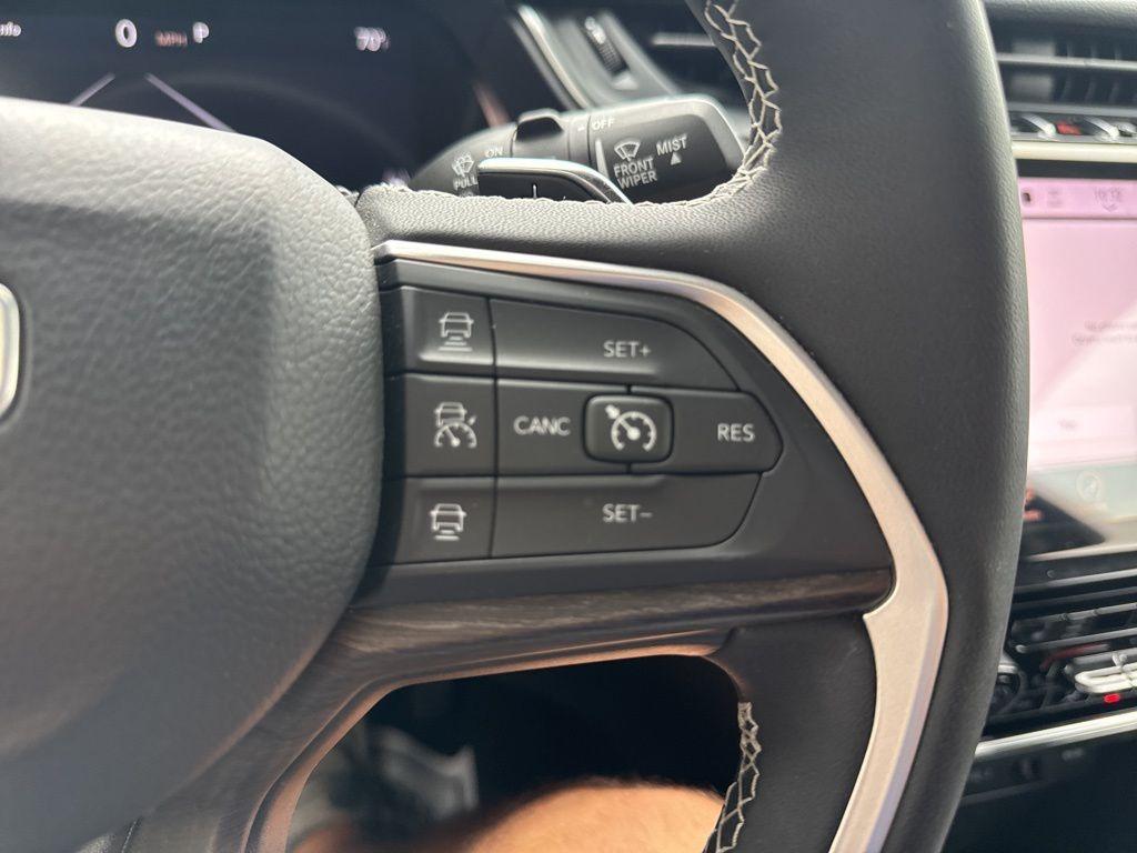 used 2023 Jeep Grand Cherokee car