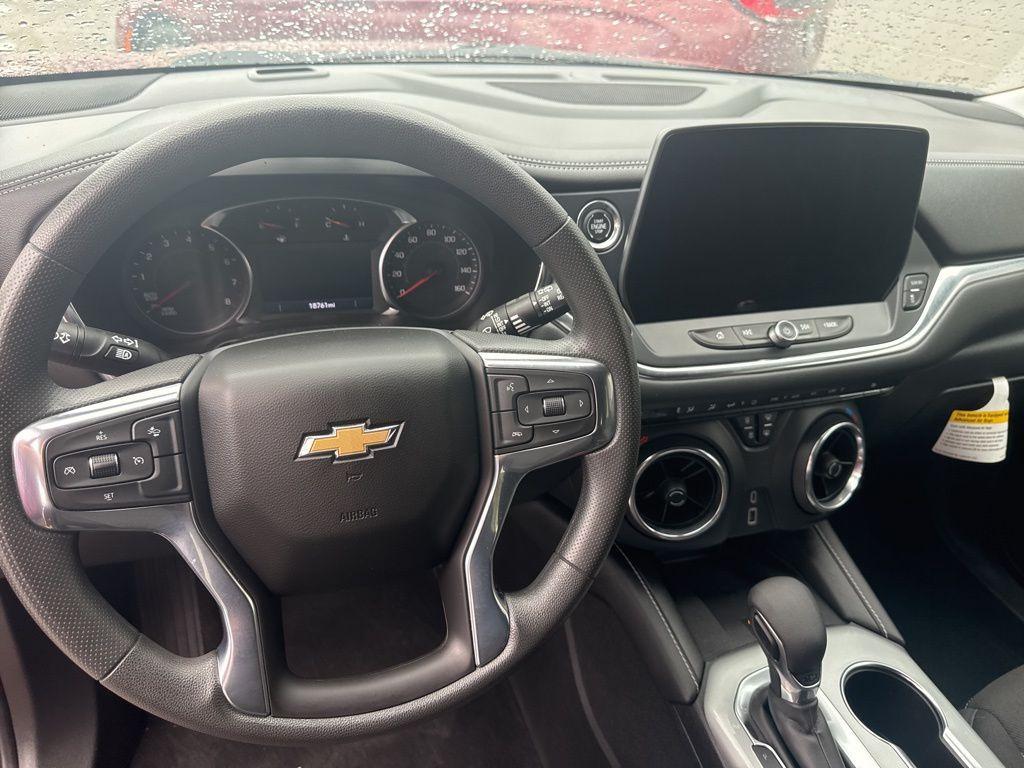 used 2023 Chevrolet Blazer car, priced at $27,995