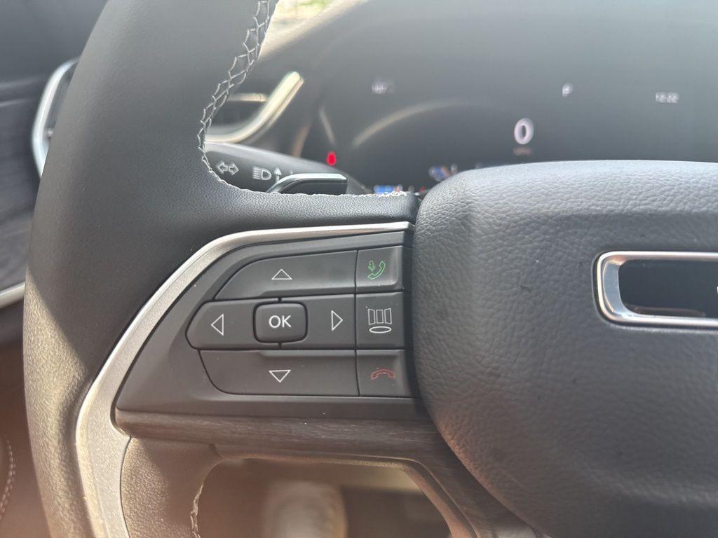 new 2025 Jeep Grand Cherokee L car, priced at $44,697