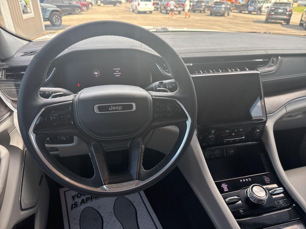 used 2023 Jeep Grand Cherokee L car