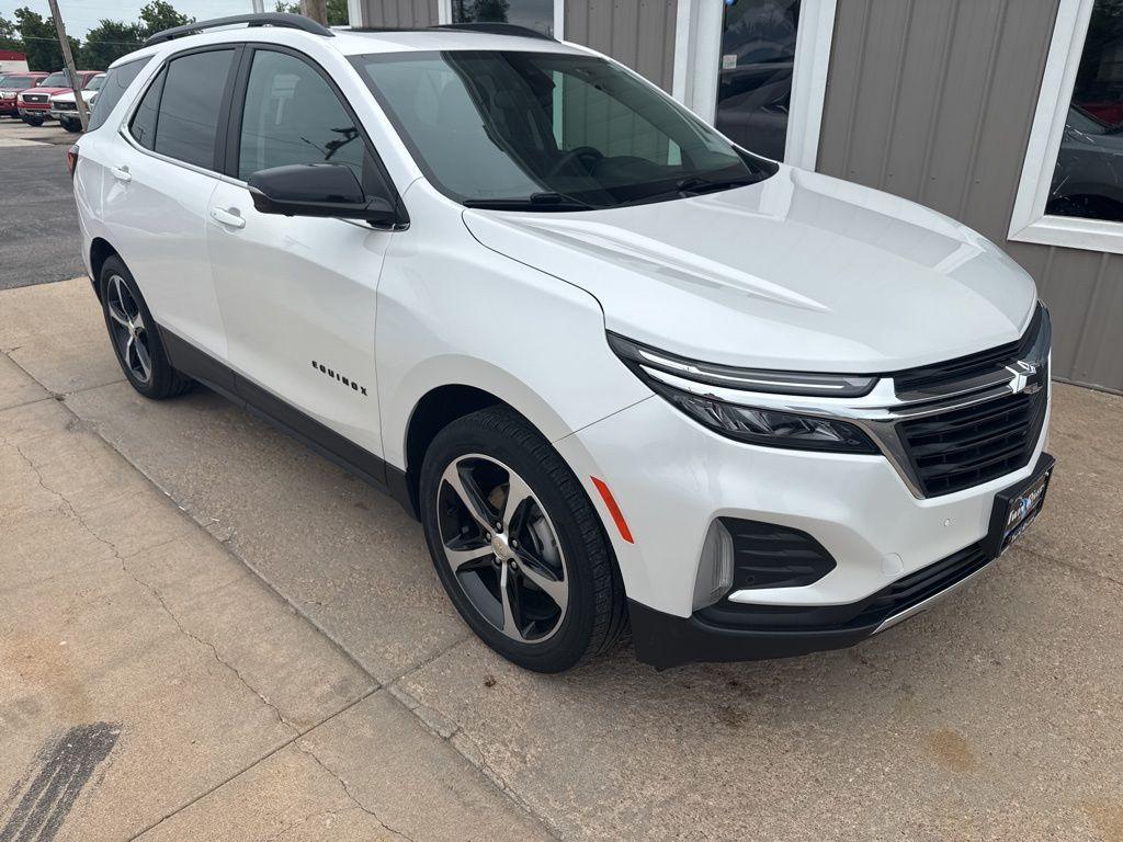 used 2022 Chevrolet Equinox car, priced at $26,985
