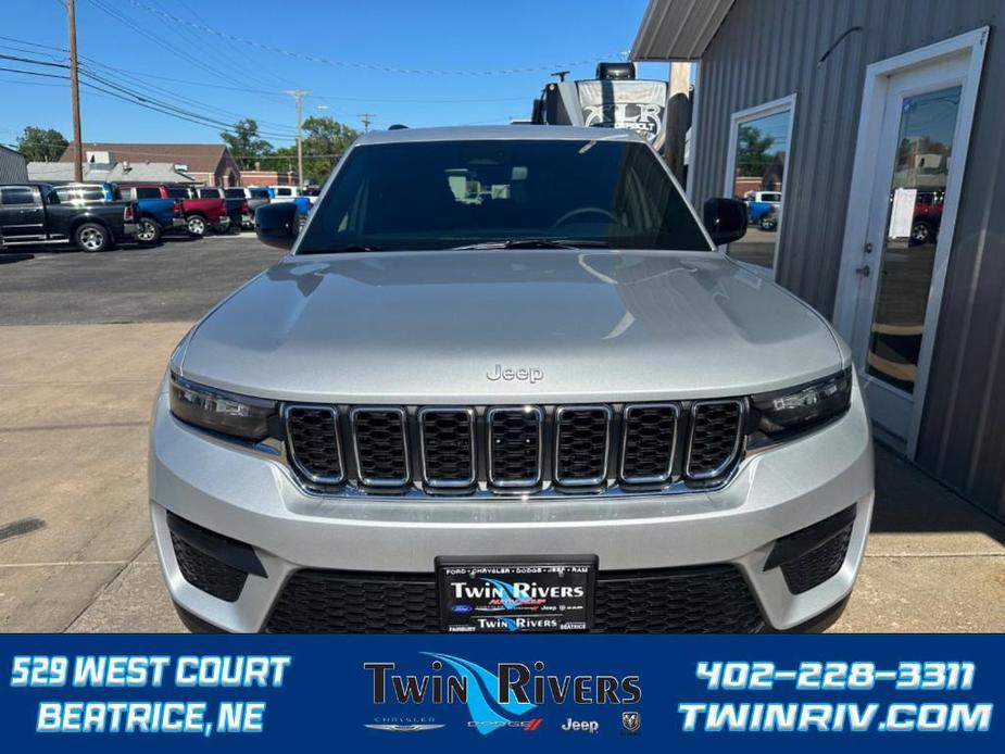 new 2024 Jeep Grand Cherokee car, priced at $45,965