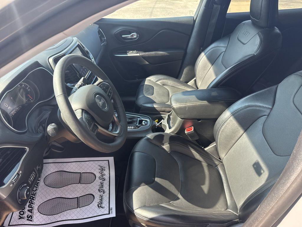 used 2022 Jeep Cherokee car, priced at $27,995
