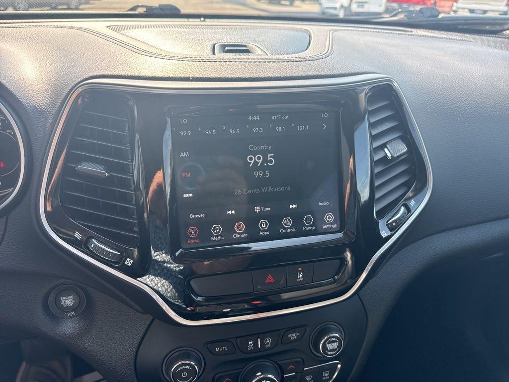 used 2022 Jeep Cherokee car, priced at $27,995