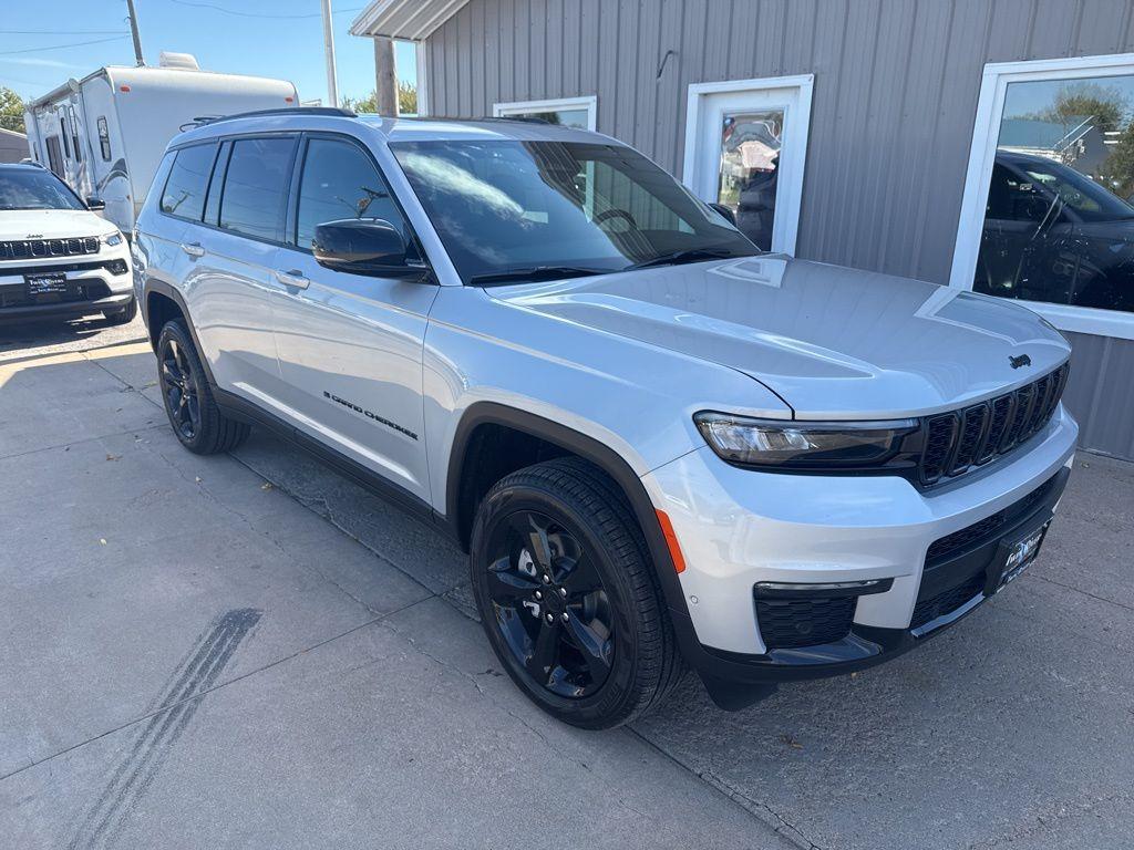 new 2025 Jeep Grand Cherokee L car, priced at $54,237