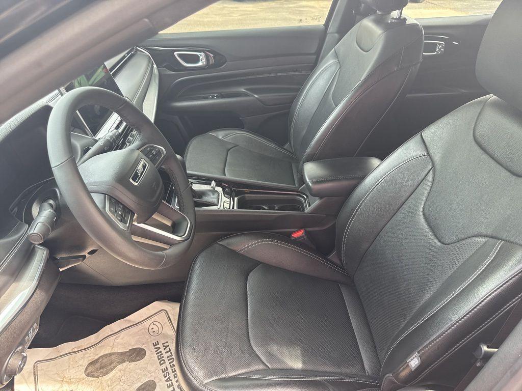 used 2023 Jeep Compass car