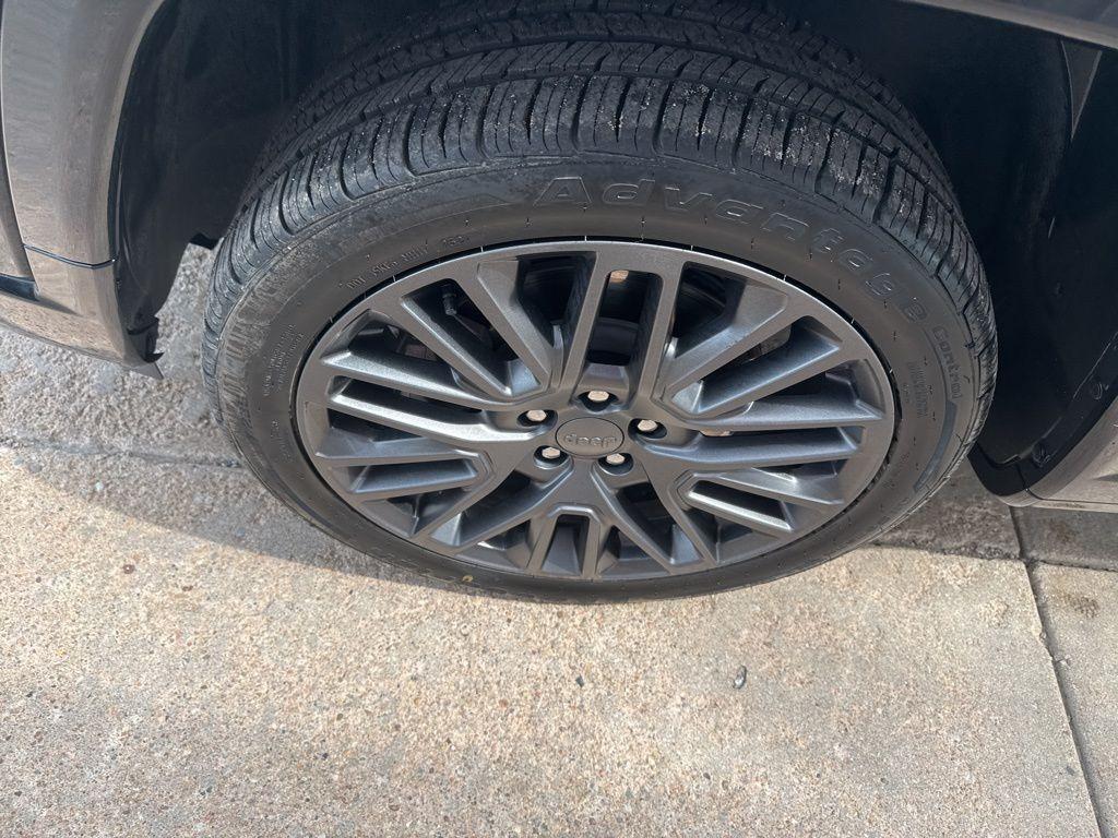 used 2023 Jeep Compass car