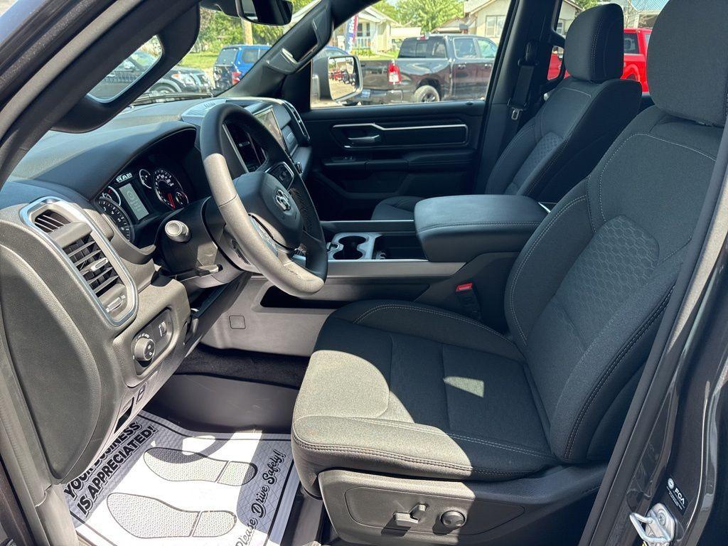 new 2025 Ram 1500 car