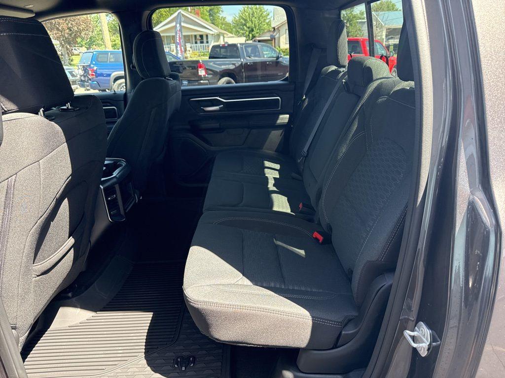 new 2025 Ram 1500 car