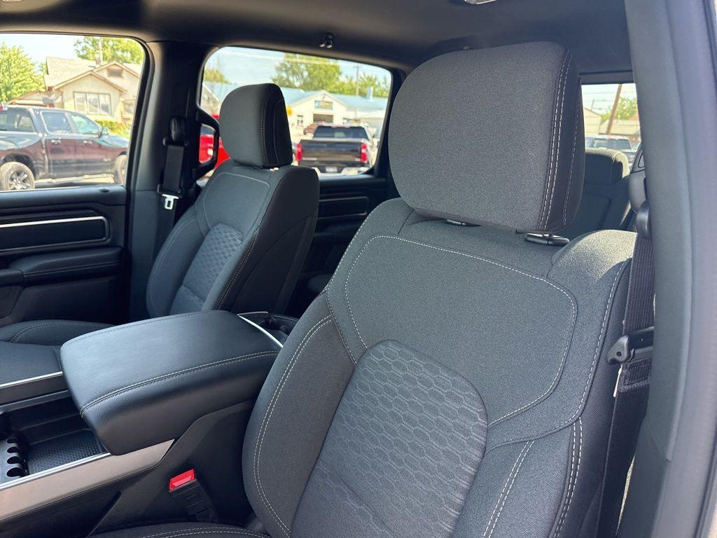 new 2025 Ram 1500 car