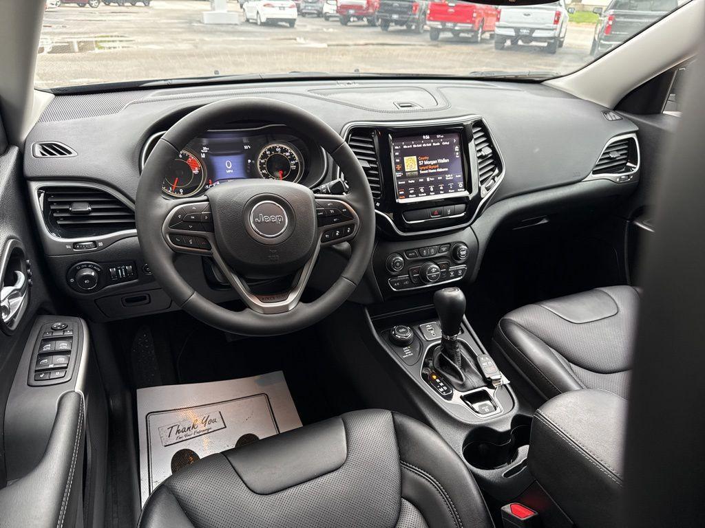 used 2022 Jeep Cherokee car
