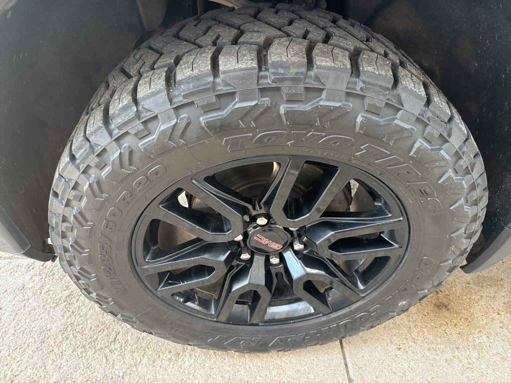 used 2021 GMC Sierra 1500 car, priced at $39,995