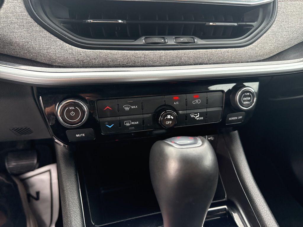 used 2022 Jeep Compass car, priced at $24,995