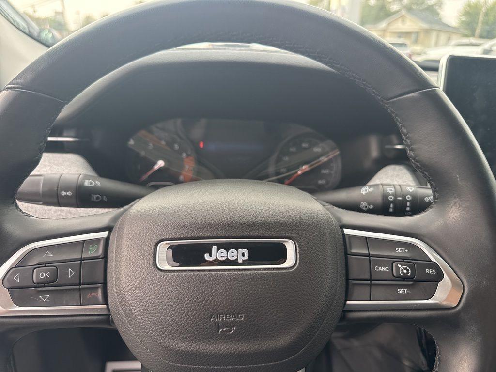 used 2022 Jeep Compass car, priced at $24,995