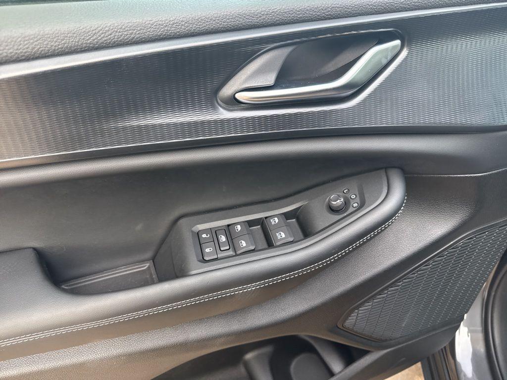 new 2025 Jeep Grand Cherokee L car, priced at $45,503