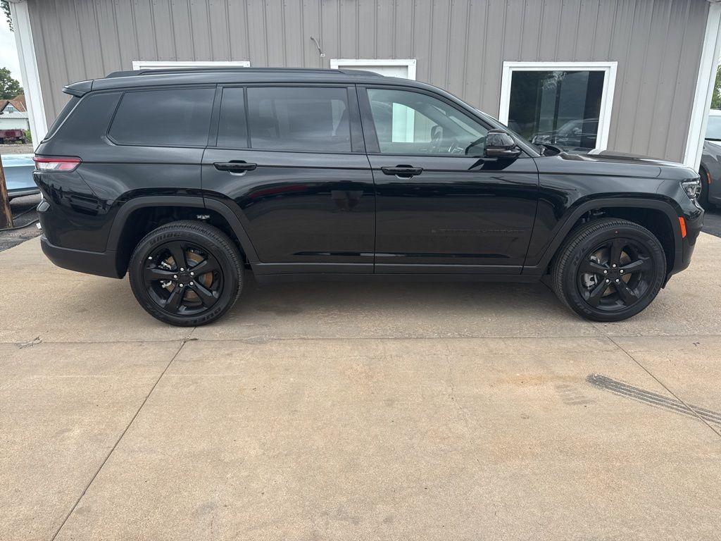 new 2025 Jeep Grand Cherokee L car