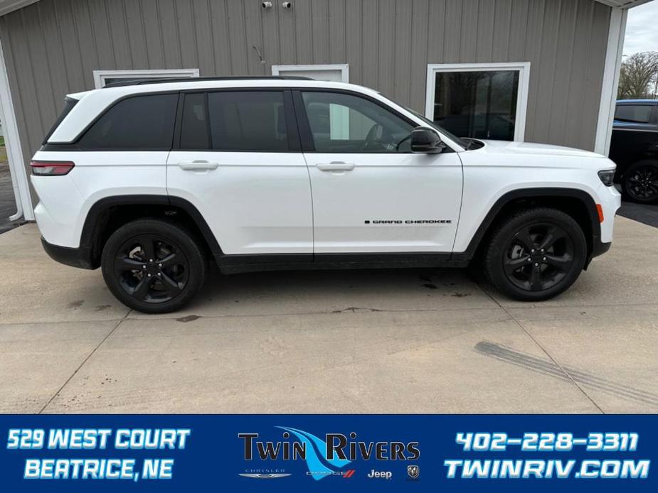 used 2023 Jeep Grand Cherokee car, priced at $41,995