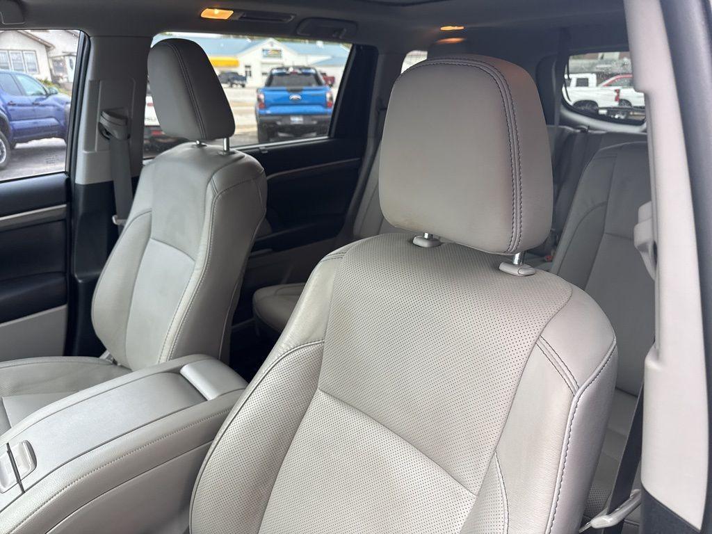used 2019 Toyota Highlander car, priced at $29,995