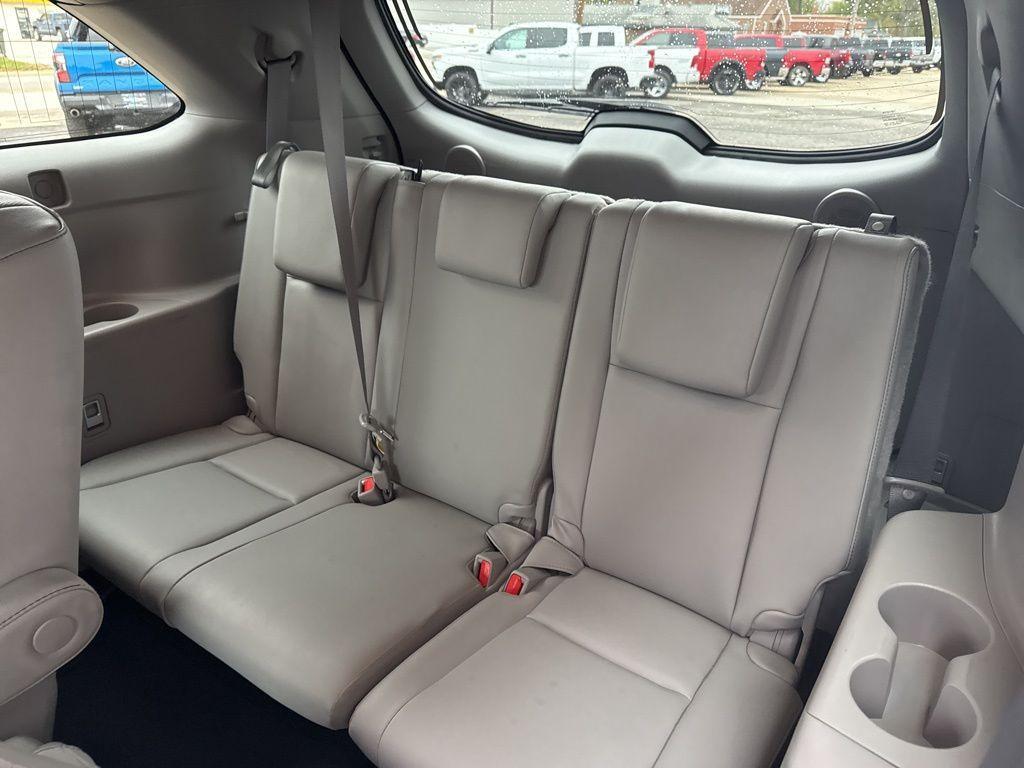 used 2019 Toyota Highlander car, priced at $29,995