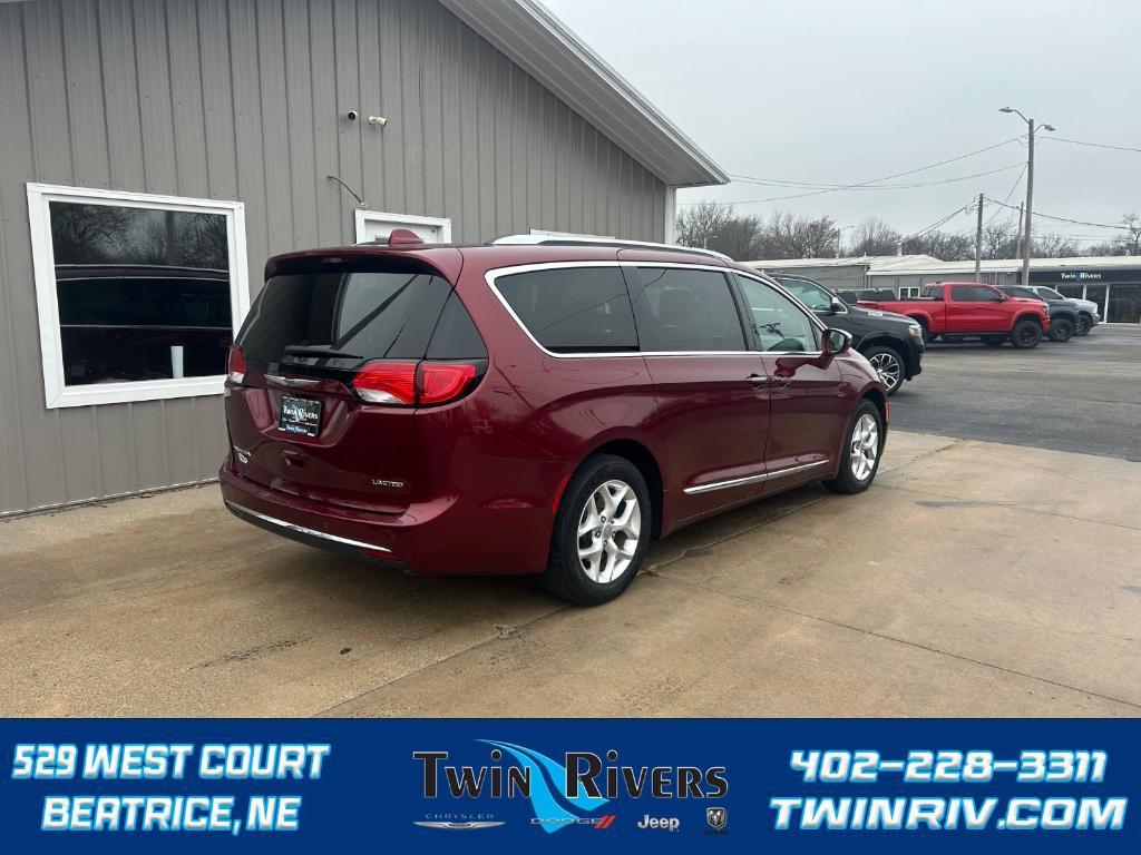 used 2020 Chrysler Pacifica car