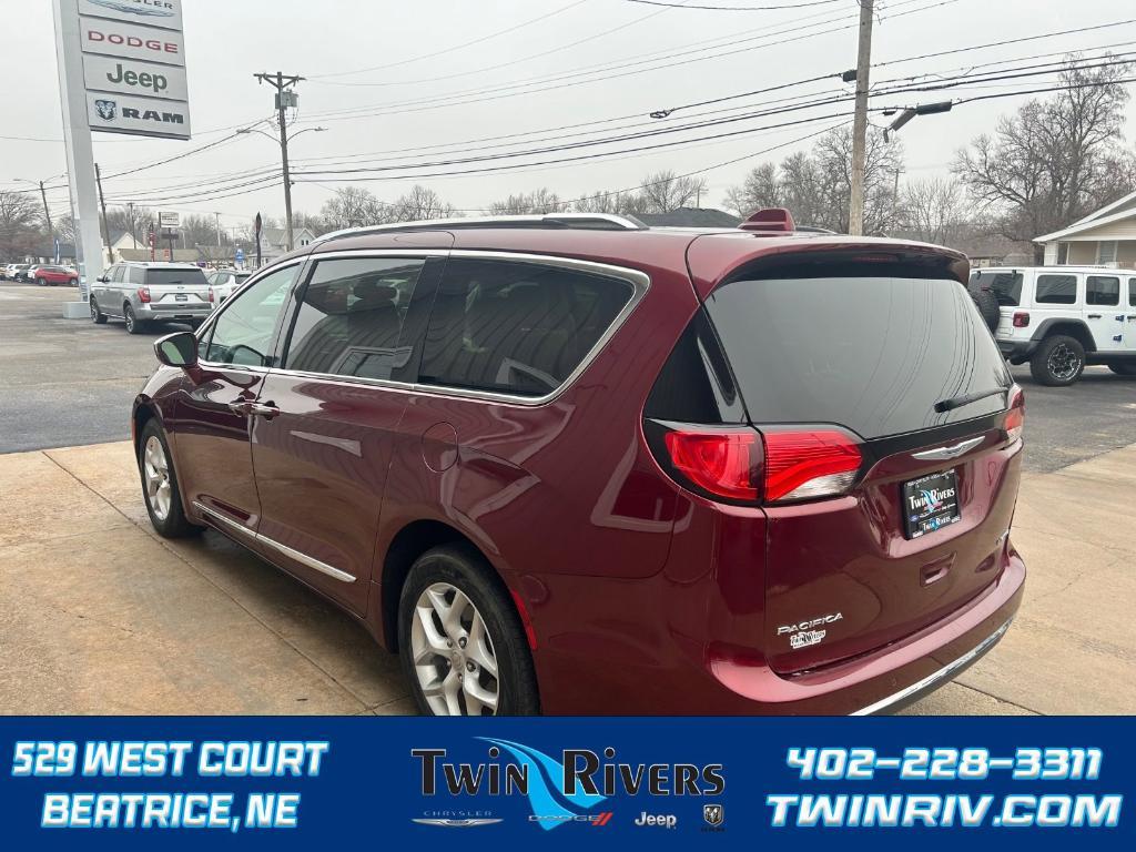 used 2020 Chrysler Pacifica car