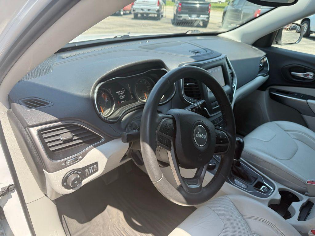 used 2021 Jeep Cherokee car, priced at $26,995