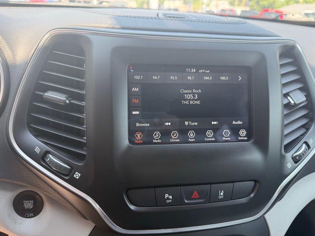used 2021 Jeep Cherokee car, priced at $26,995