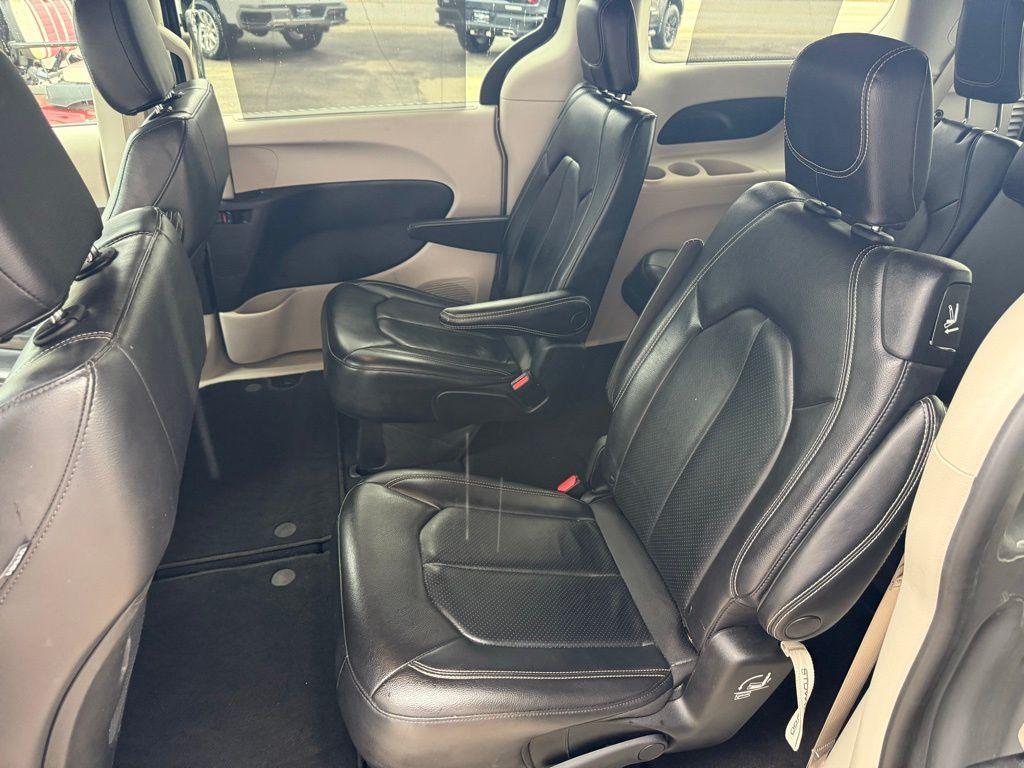 used 2022 Chrysler Pacifica car, priced at $26,995