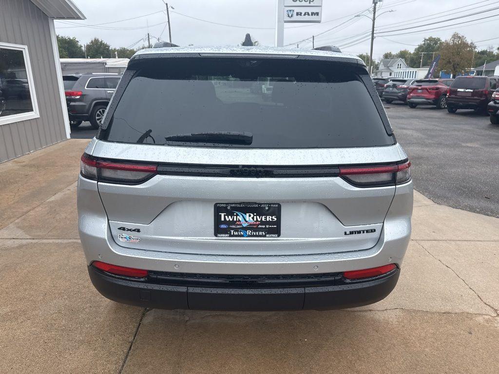 new 2025 Jeep Grand Cherokee car, priced at $52,437