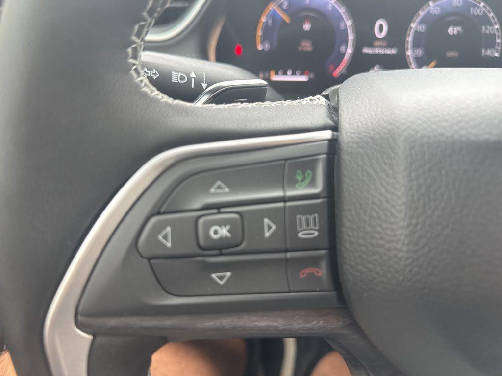 new 2025 Jeep Grand Cherokee car, priced at $52,437