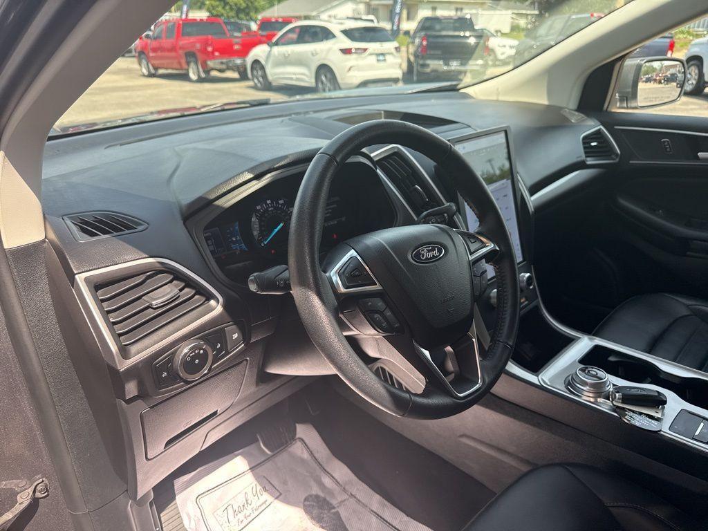 used 2024 Ford Edge car, priced at $29,895
