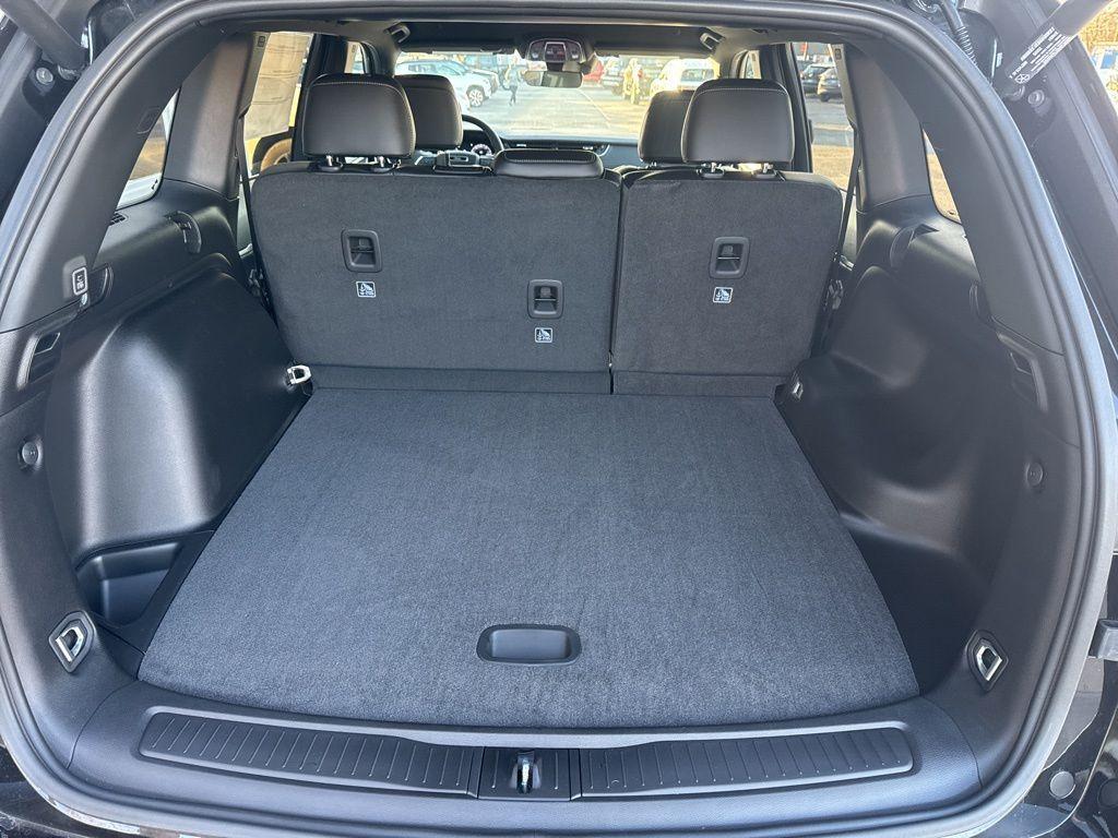 new 2025 Jeep Grand Cherokee car, priced at $43,490